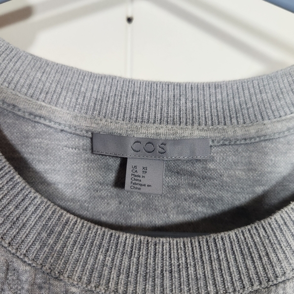 Cos Textured Short Sleeve Sweater Dress Gray size Small - Picture 7 of 16